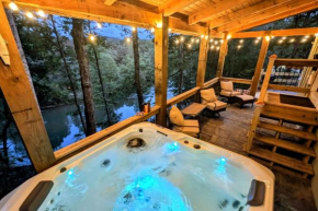 River's Edge Cabin